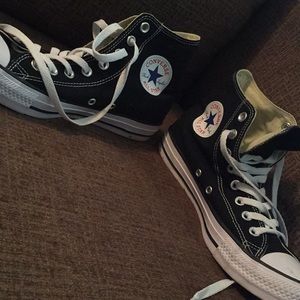 Converse Chuck Taylor black hi-top